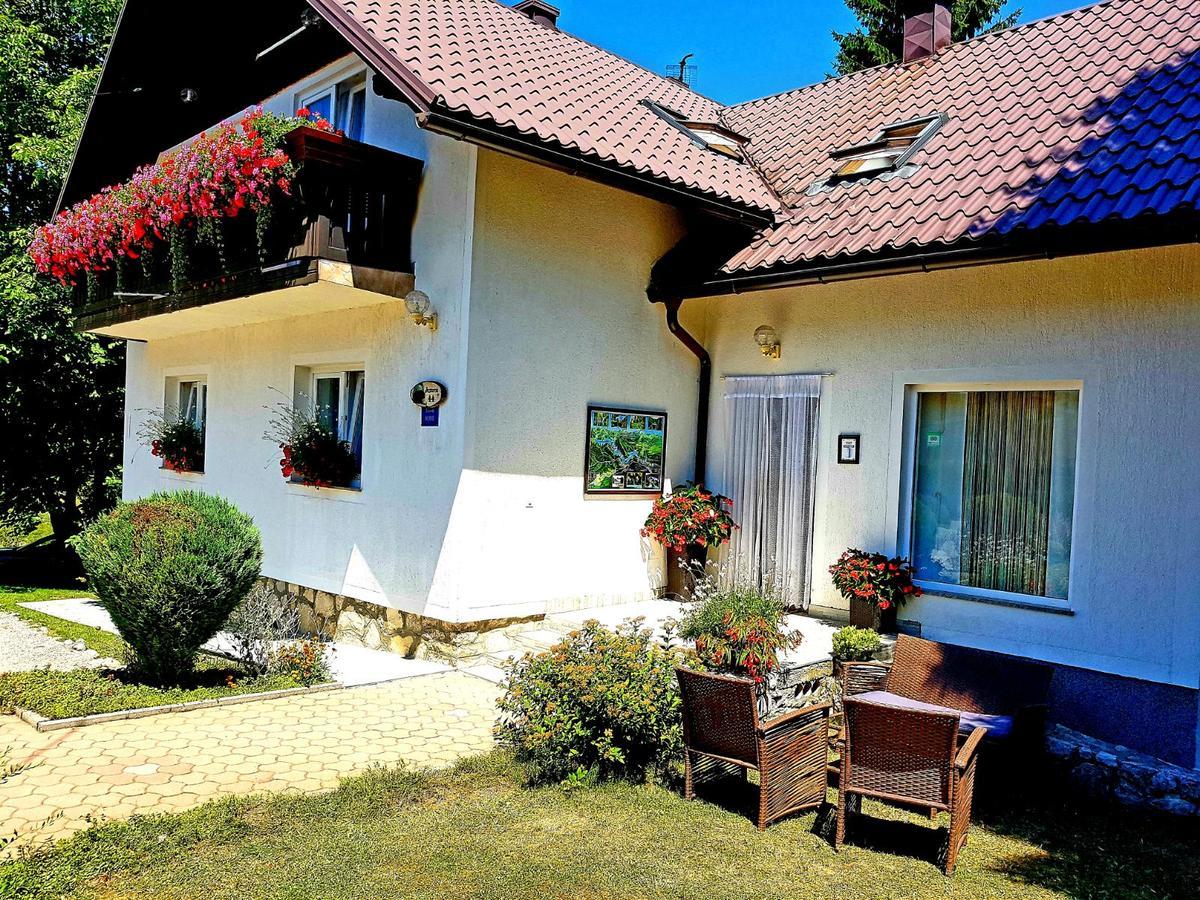 House Ana Bed & Breakfast Plitvička Jezera Exterior foto